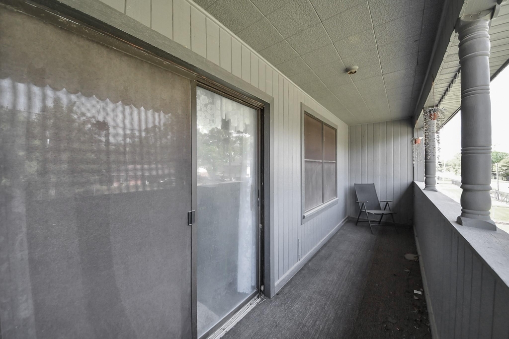 17018 Water Oak Drive - Photo 22