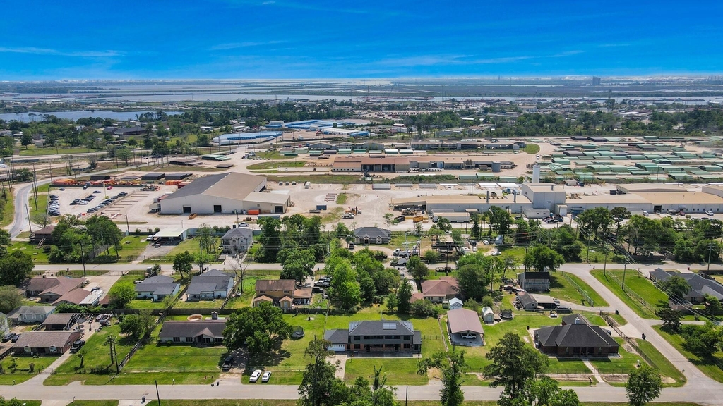 17018 Water Oak Drive - Photo 45