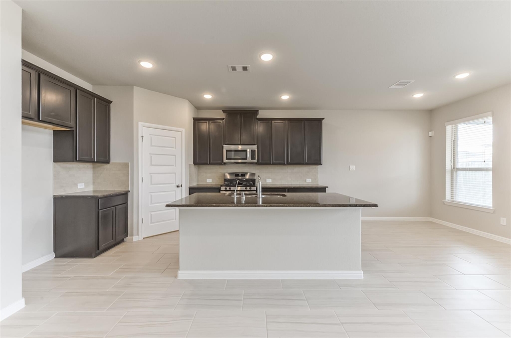 8622 Marble Terrace Court - Photo 4