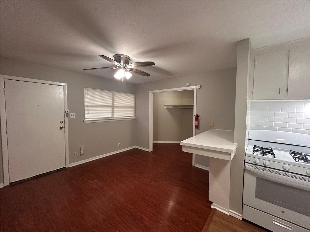 8803 Timberside Drive - Photo 4
