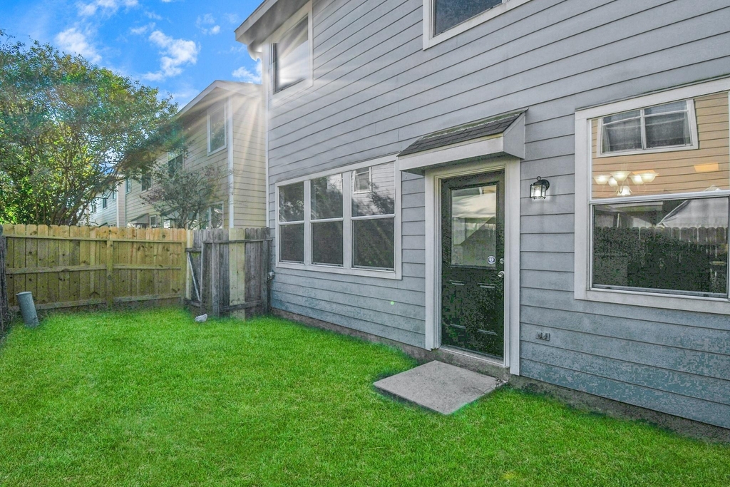 16850 Brooktondale Court - Photo 8