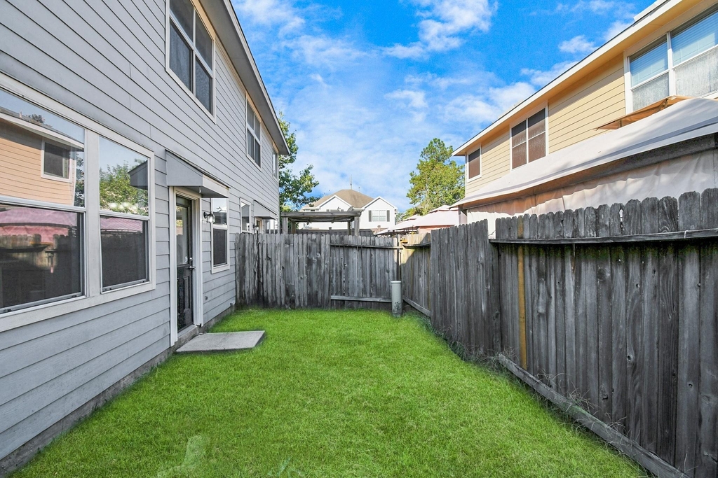 16850 Brooktondale Court - Photo 9