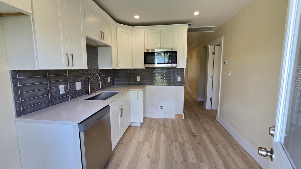3733 Seabrook Street - Photo 2