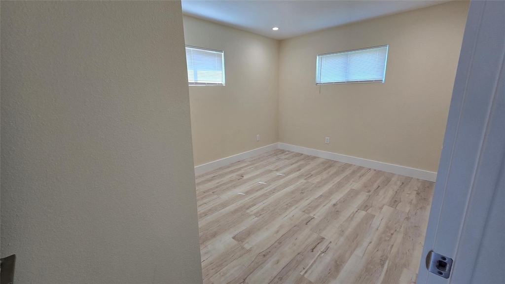 3733 Seabrook Street - Photo 3