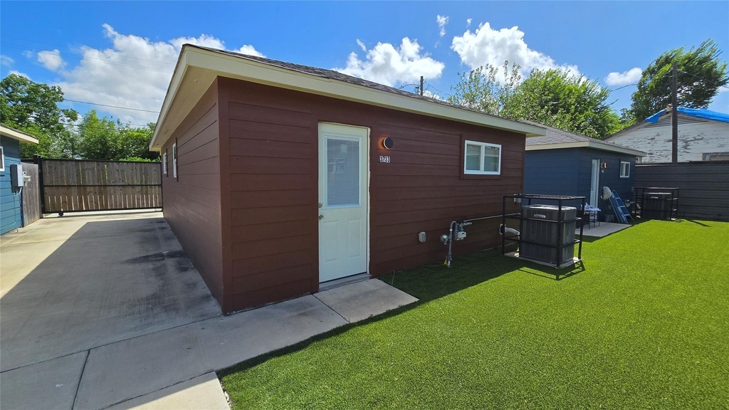 3733 Seabrook Street - Photo 0