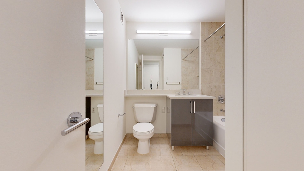 10 Hanover Square - Photo 3