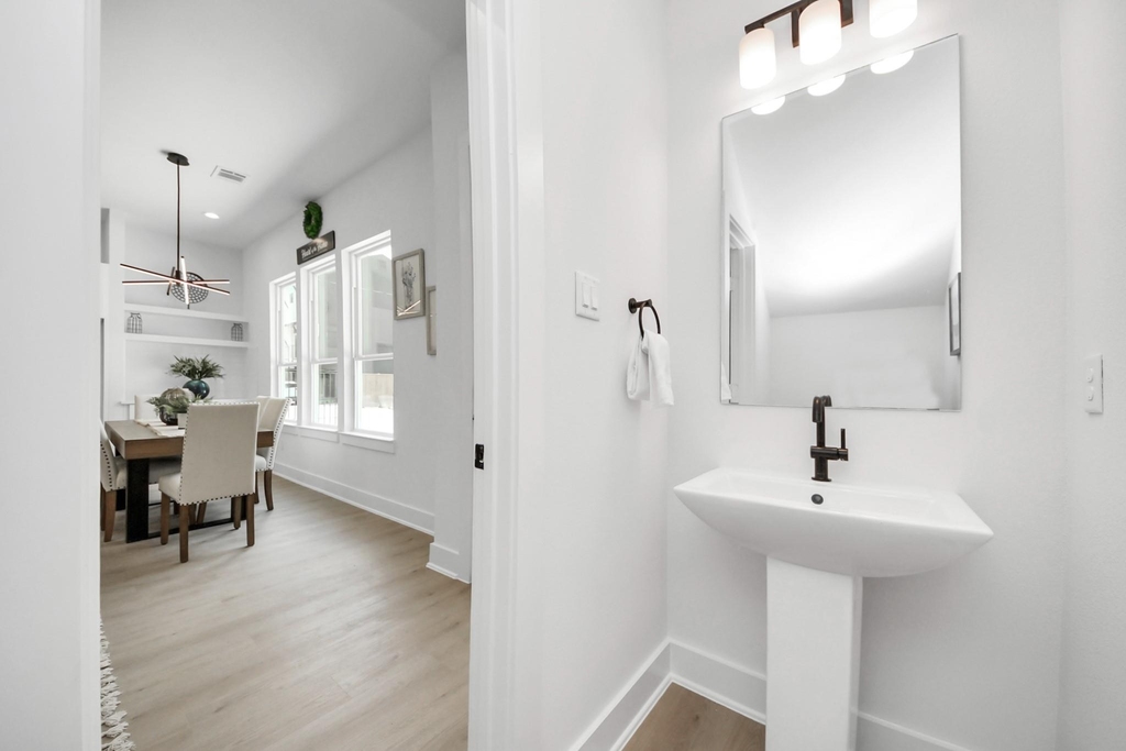 860 Rachel Street - Photo 16