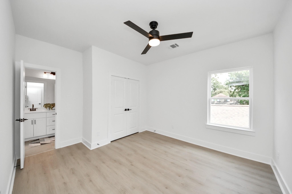 860 Rachel Street - Photo 24