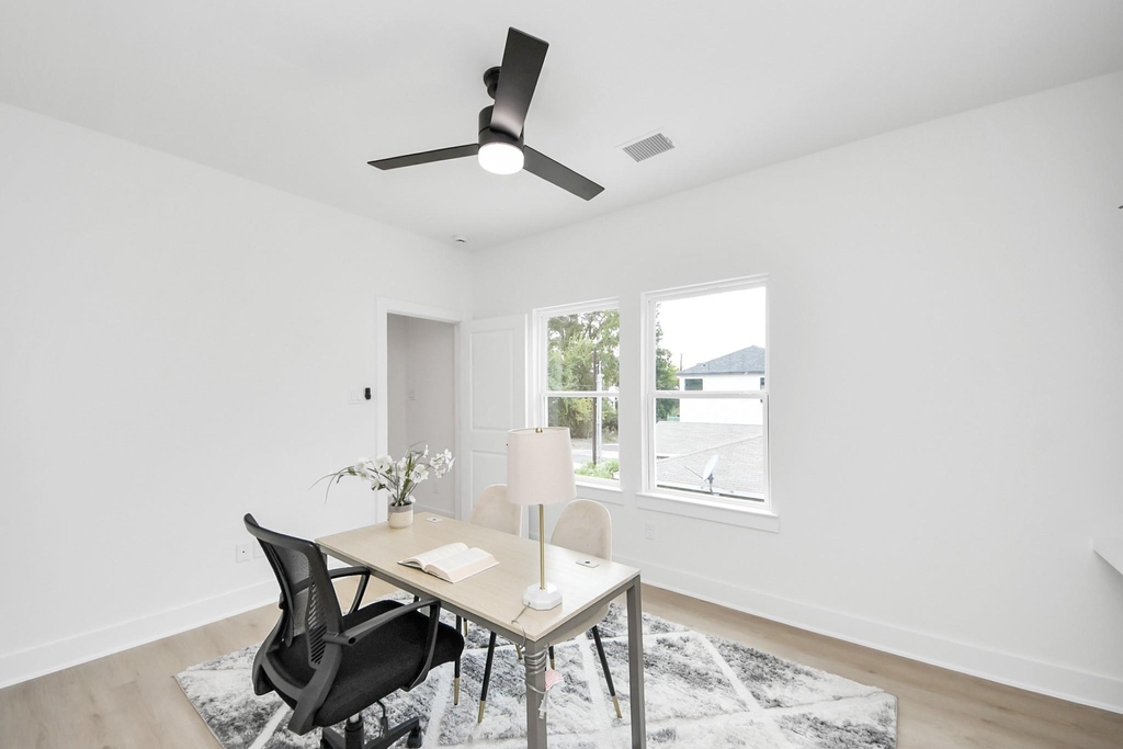 860 Rachel Street - Photo 38