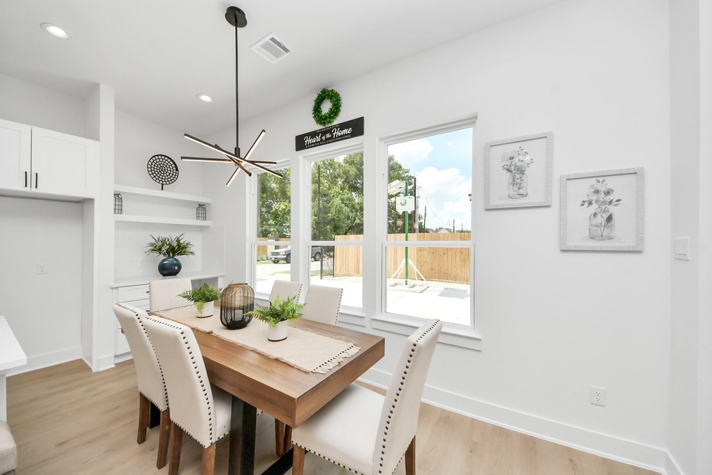 860 Rachel Street - Photo 6