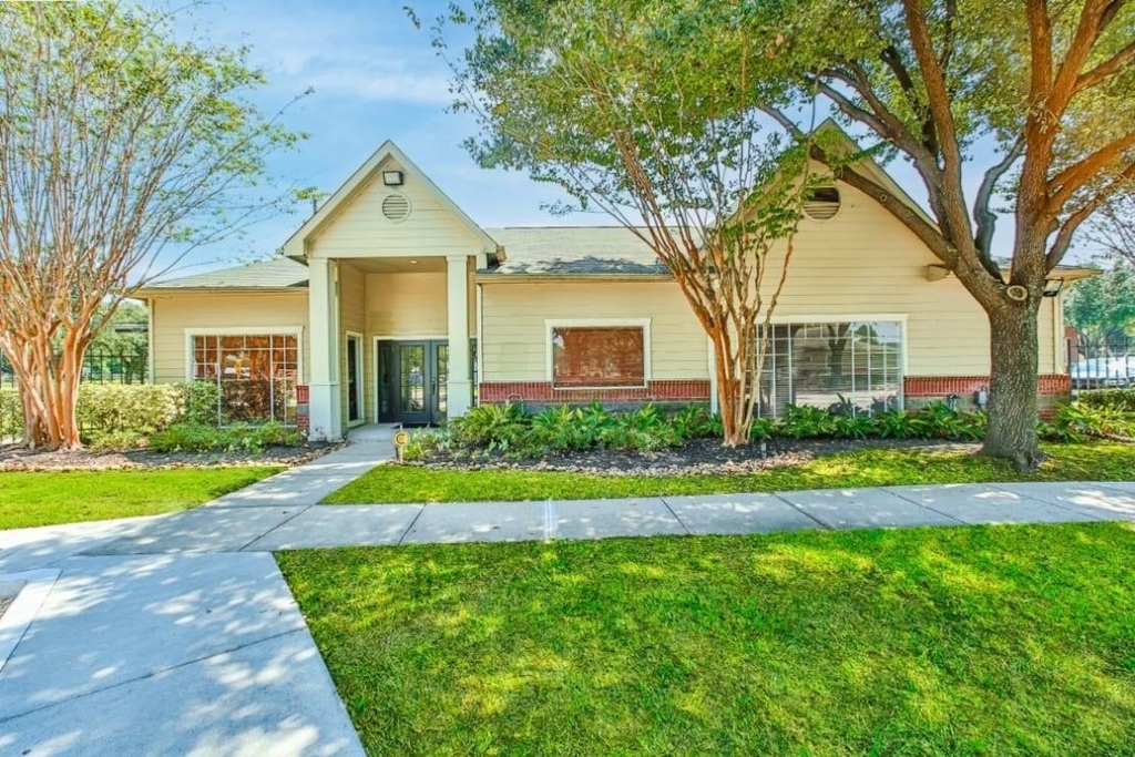 11111 W Montgomery Road - Photo 0
