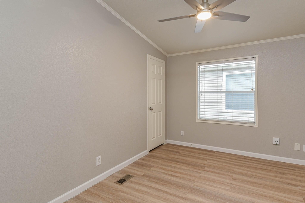 10210 Berrypatch Lane - Photo 15