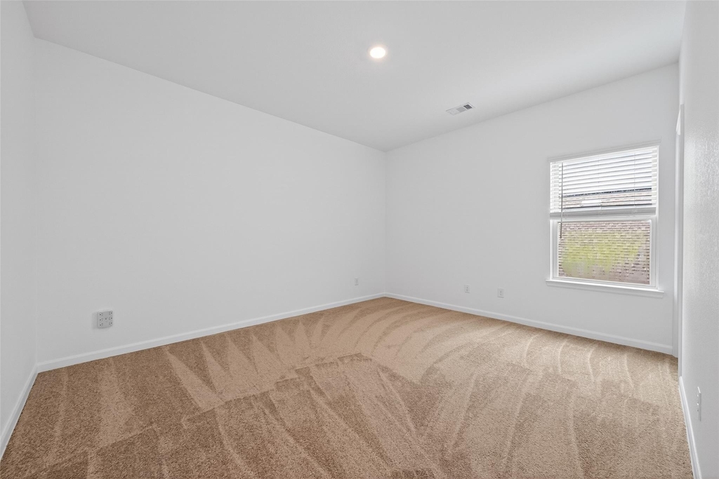 16108 Dockside Street - Photo 33