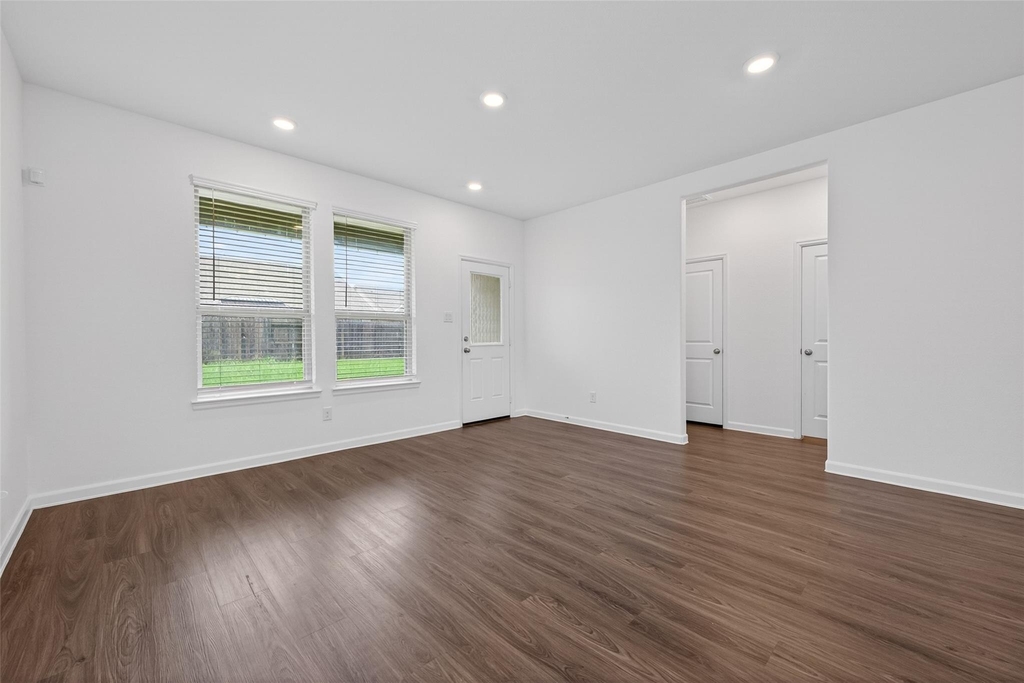 16108 Dockside Street - Photo 7