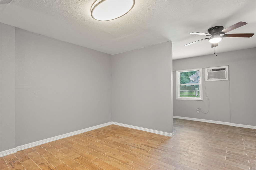3420 Michigan Street - Photo 3