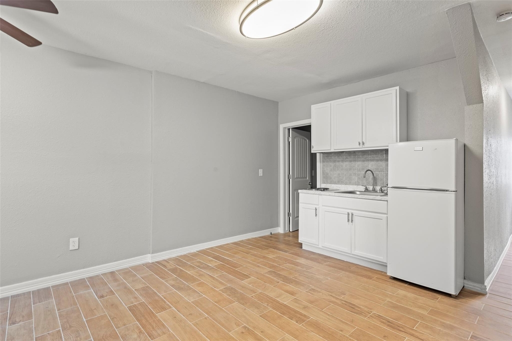 3420 Michigan Street - Photo 6