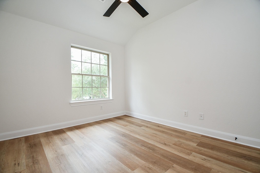 18 Hadlock Pl - Photo 23