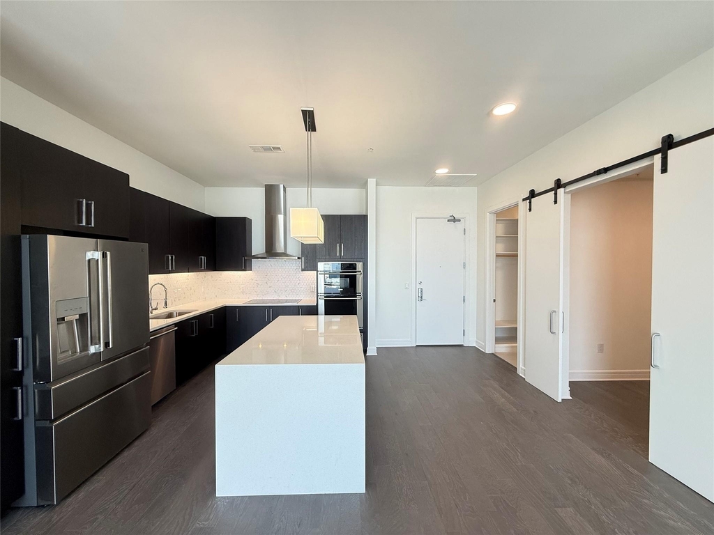 3300 Main St - Photo 1