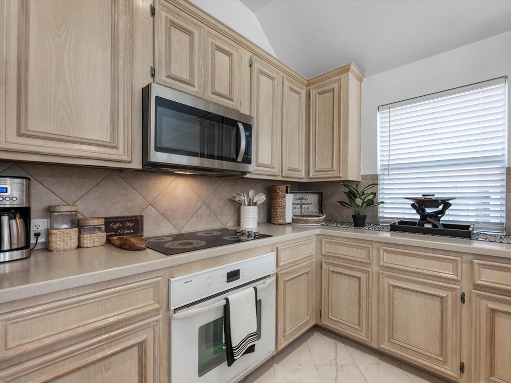 5805 Windy Knoll Lane - Photo 7