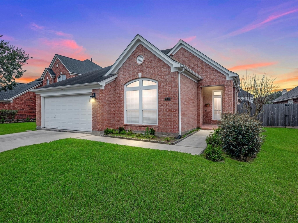 5805 Windy Knoll Lane - Photo 0