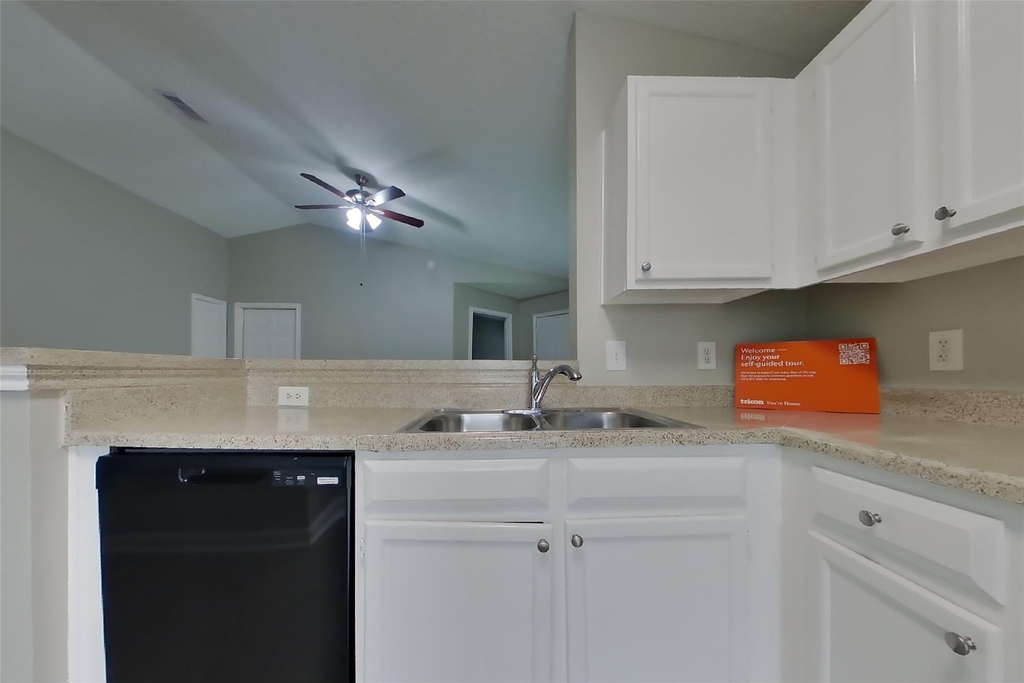 3103 Kelling Street - Photo 4