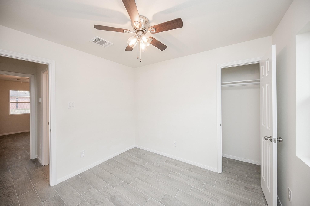 5042 Mallow Street - Photo 10
