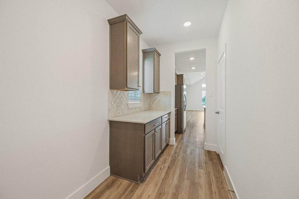 832 Sarasota Shore Drive - Photo 19