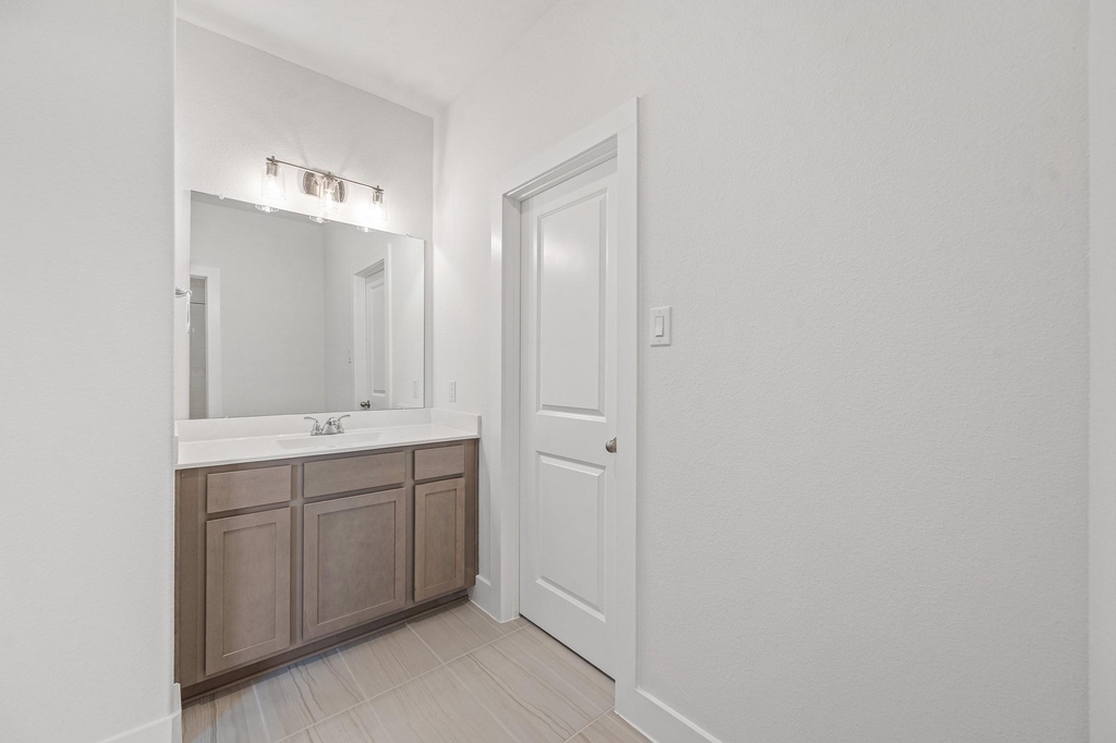 832 Sarasota Shore Drive - Photo 43