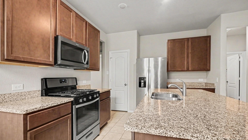 20011 Tuft Canyon Court - Photo 4