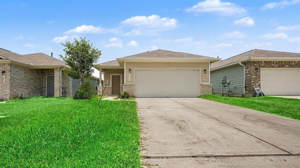 20011 Tuft Canyon Court - Photo 1