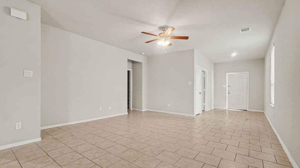 20011 Tuft Canyon Court - Photo 5