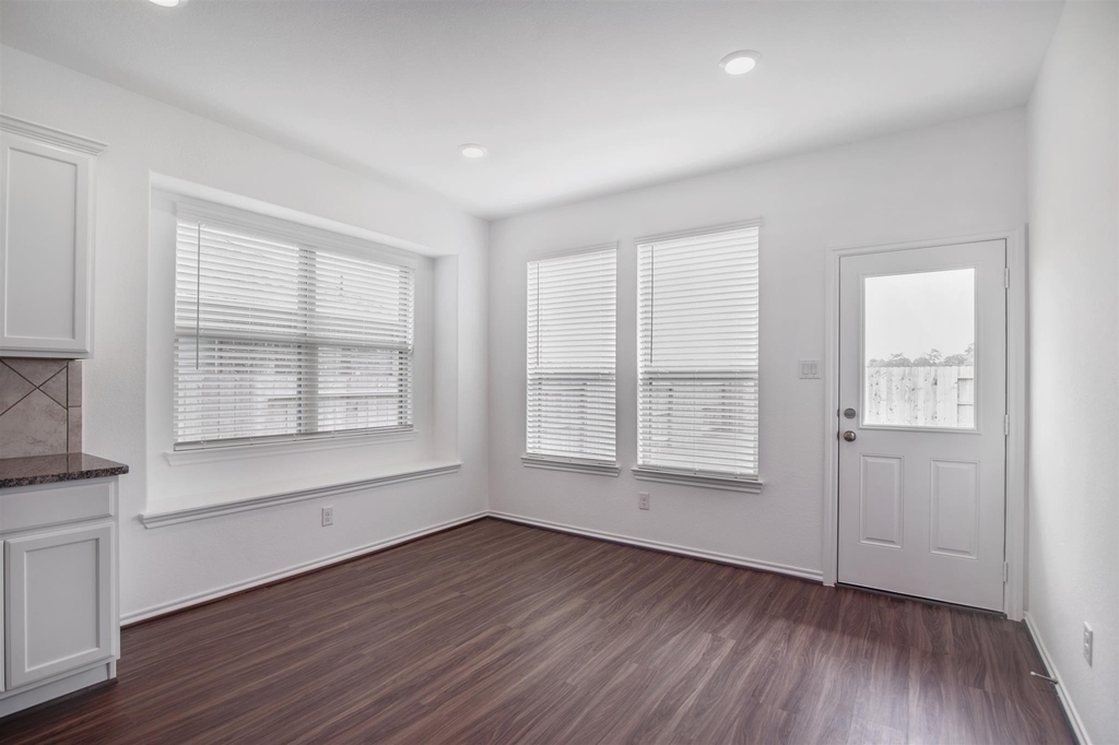 23741 Woodgreen Terrace Drive - Photo 11