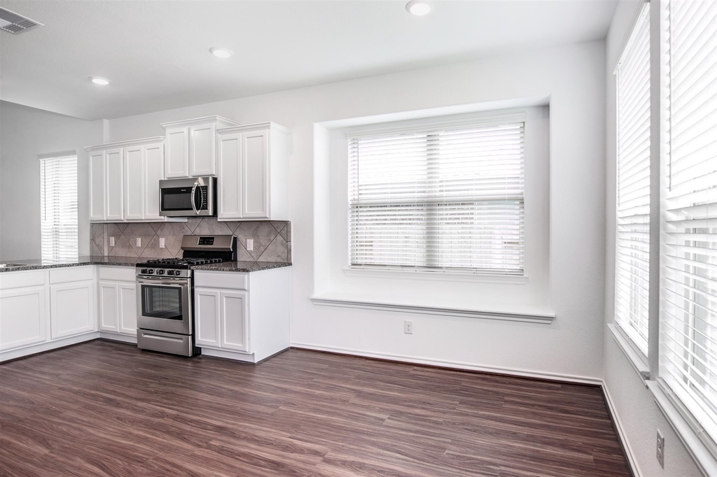 23741 Woodgreen Terrace Drive - Photo 12