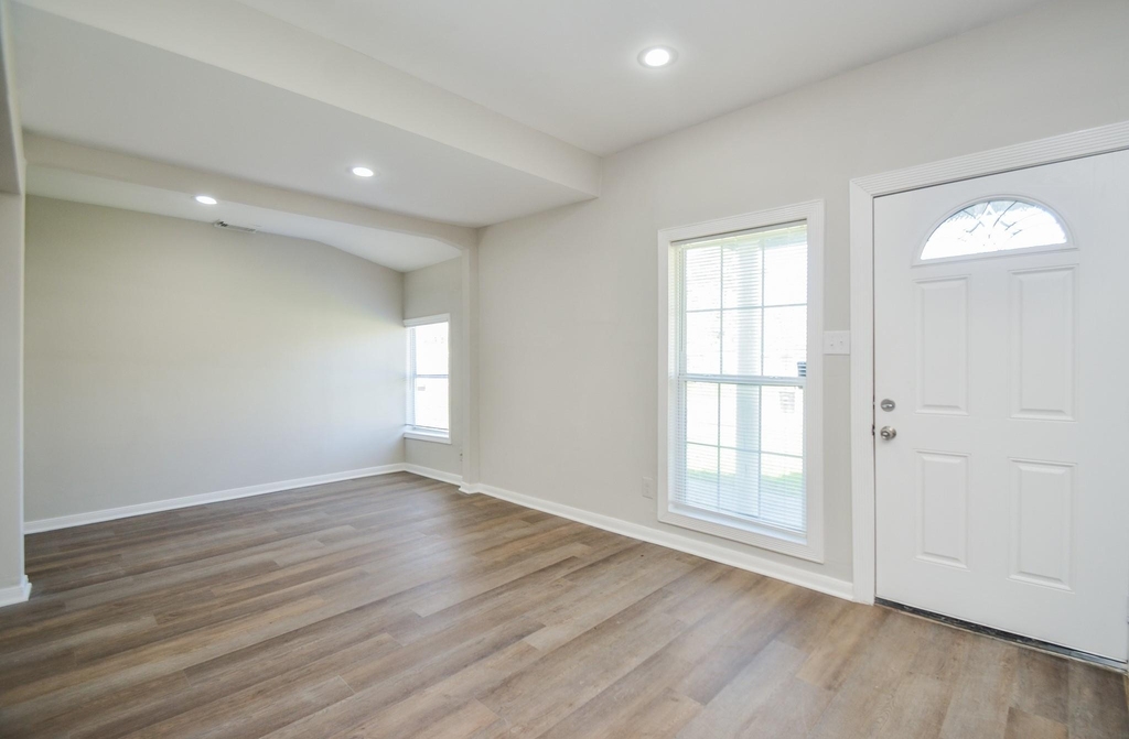 5238 Keystone Street - Photo 3