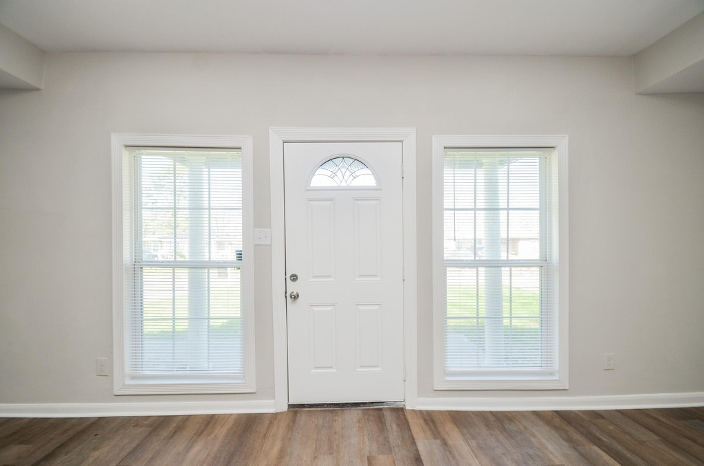 5238 Keystone Street - Photo 2