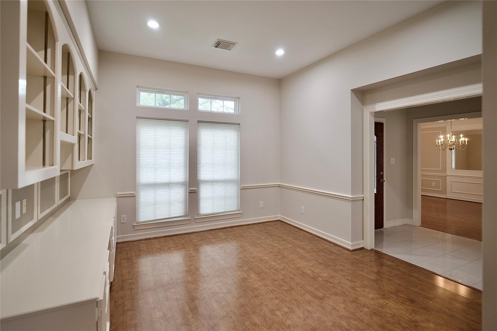 1839 Lake Winds Dr - Photo 18