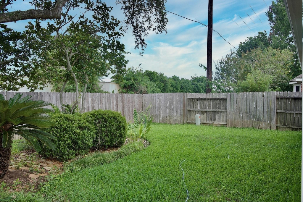 1839 Lake Winds Dr - Photo 5