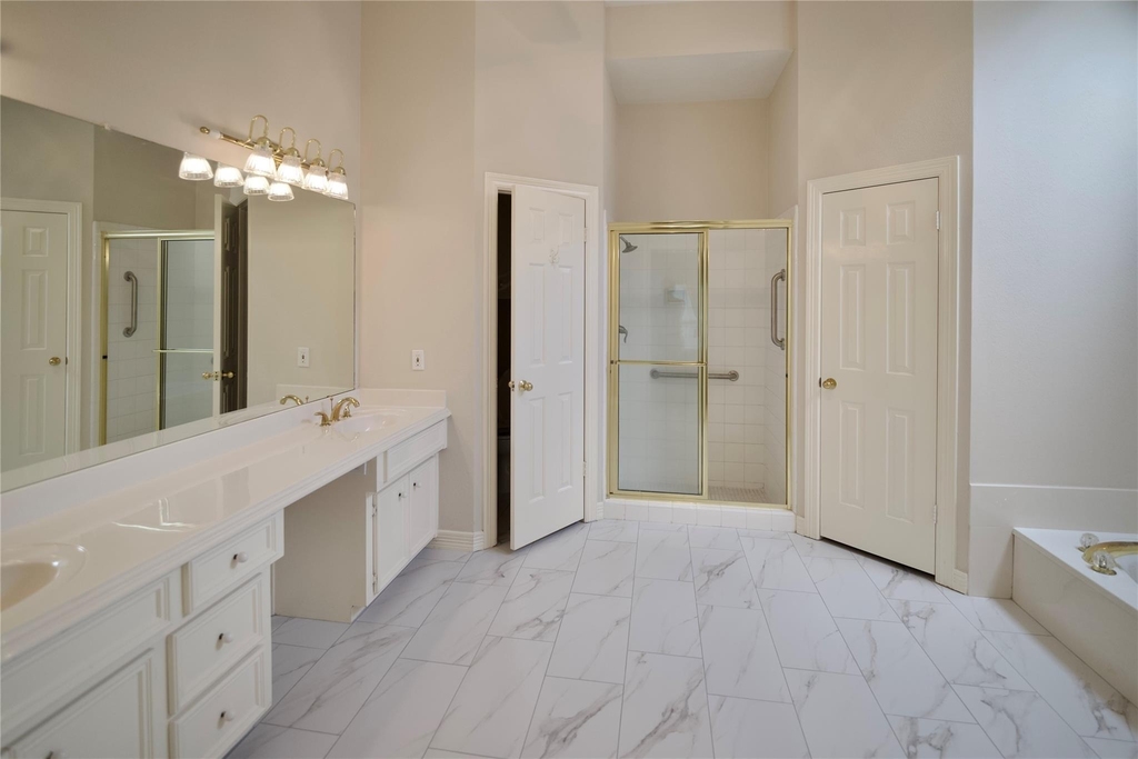 1839 Lake Winds Dr - Photo 22