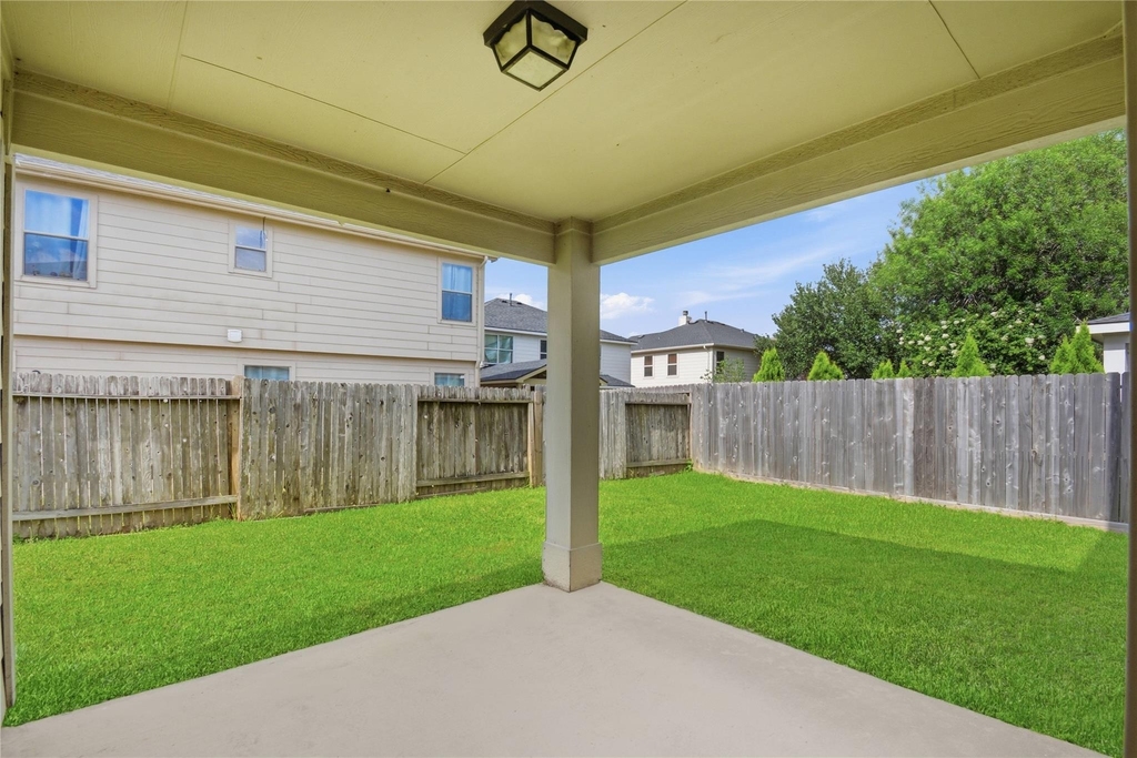 526 Remington Lodge Court - Photo 44