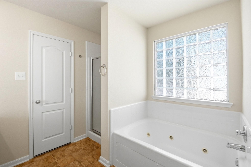 526 Remington Lodge Court - Photo 34