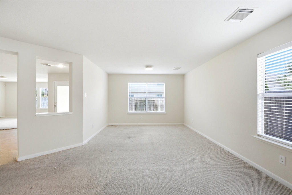 526 Remington Lodge Court - Photo 14