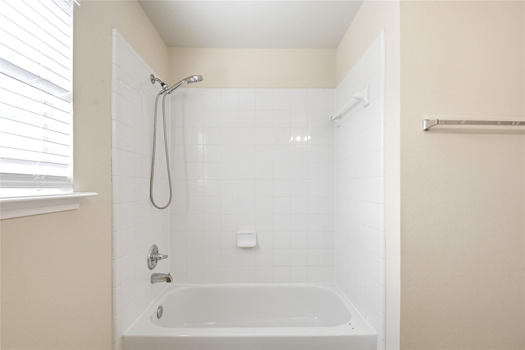 526 Remington Lodge Court - Photo 42