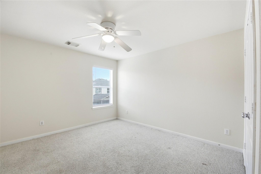 526 Remington Lodge Court - Photo 37