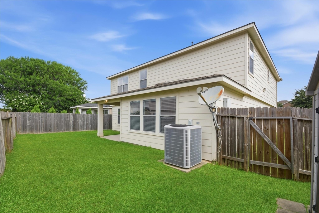 526 Remington Lodge Court - Photo 48