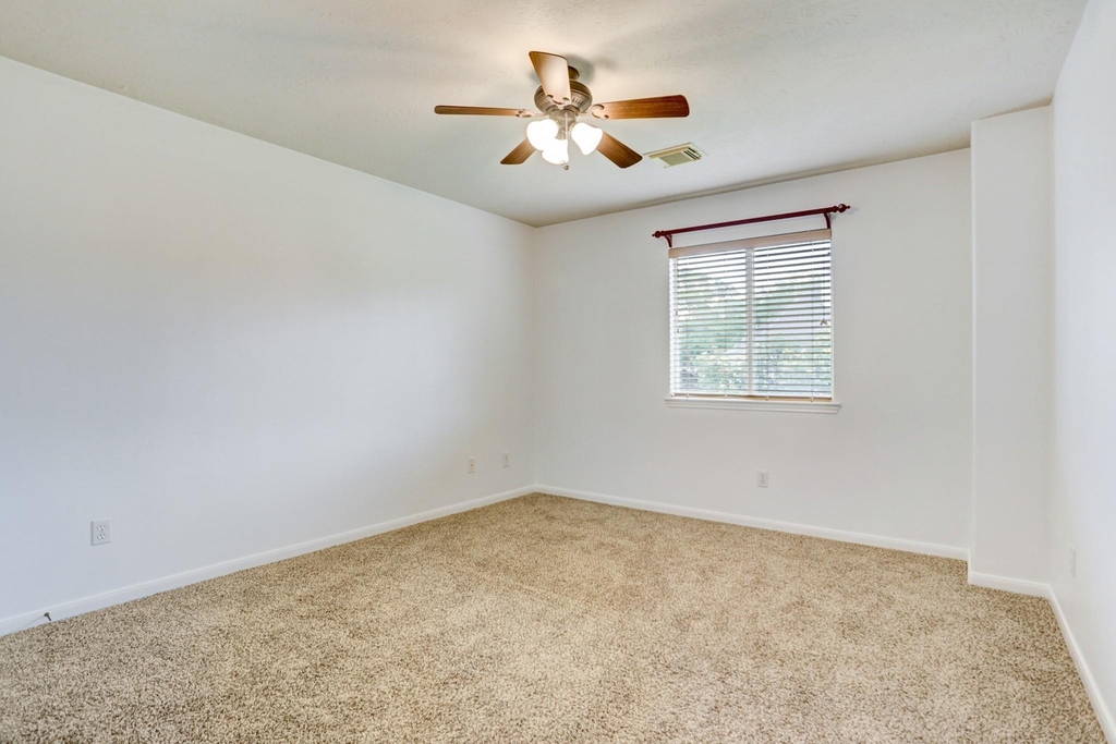 10410 Five Oaks Court - Photo 30
