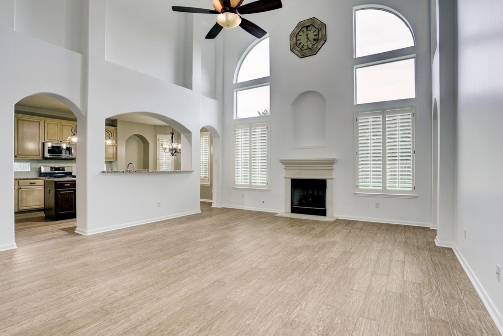 10410 Five Oaks Court - Photo 14