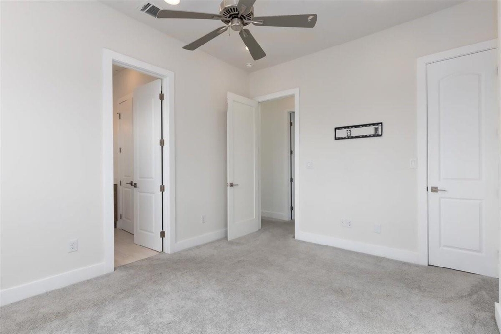 645 W 16th Street - Photo 21