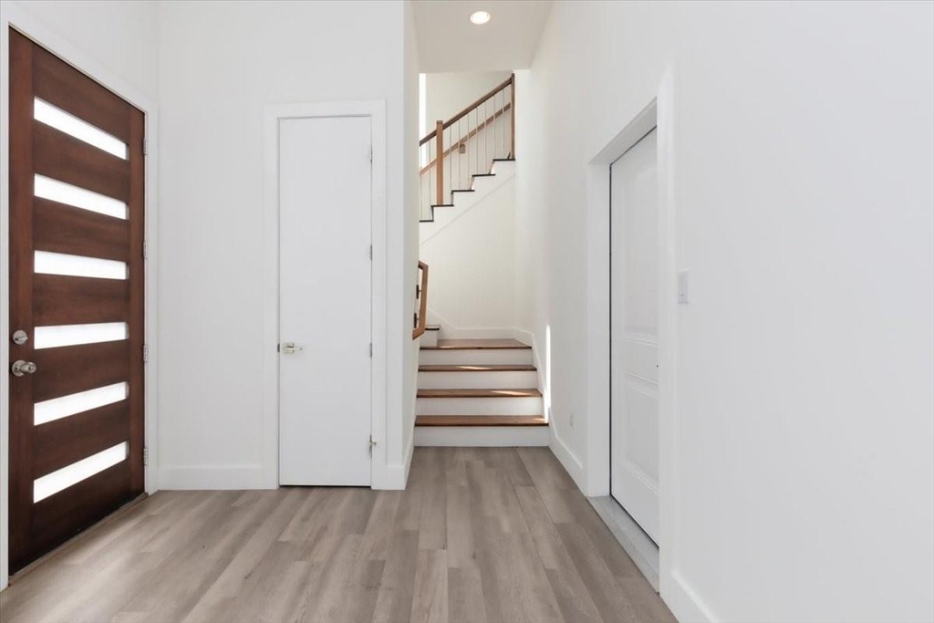 645 W 16th Street - Photo 3