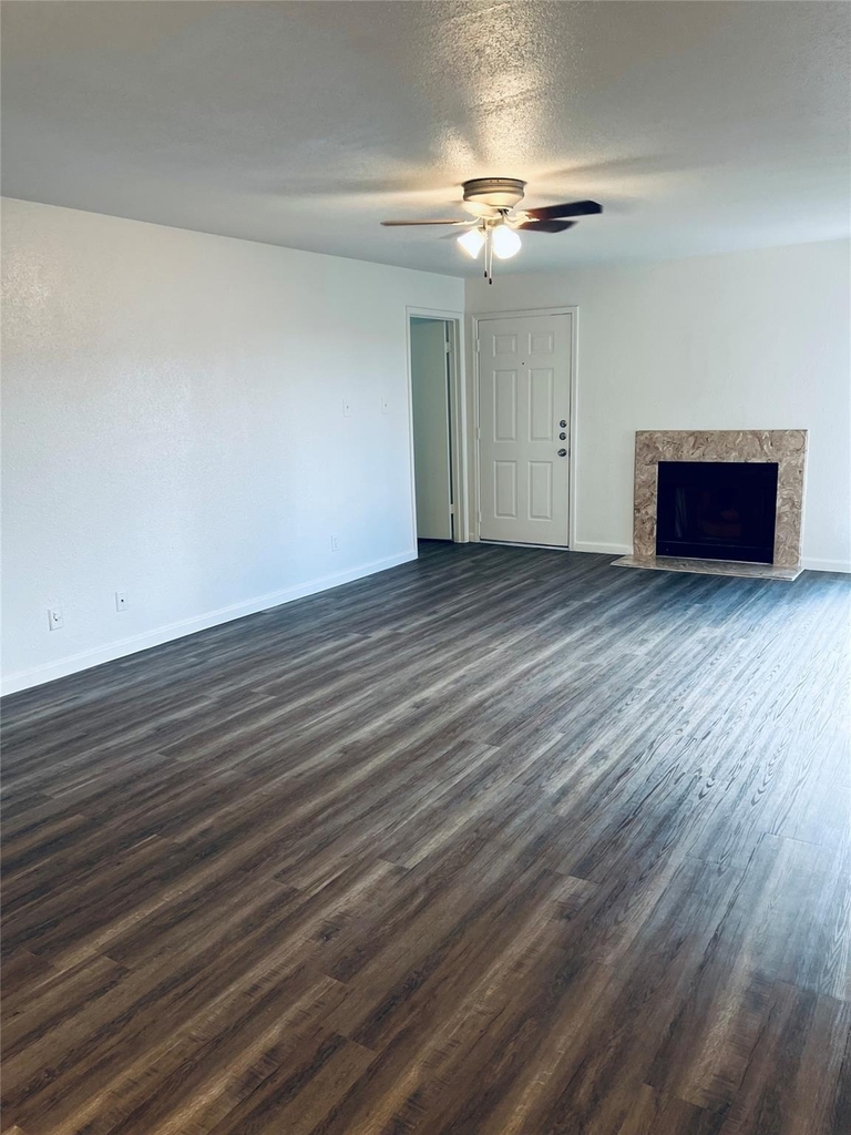 9700 Leawood Boulevard - Photo 3