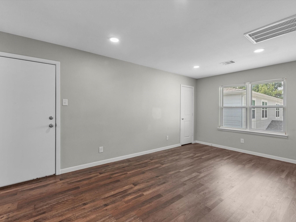 3025 Prospect Street - Photo 5